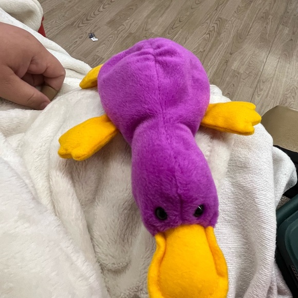 Beanie Baby Patti - Rare 1993 Vintage Purple and Yellow platypus - Picture 1 of 3